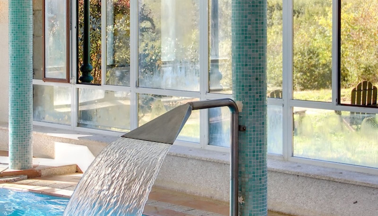 Piscina - Hotel Balneario Rio Pambre