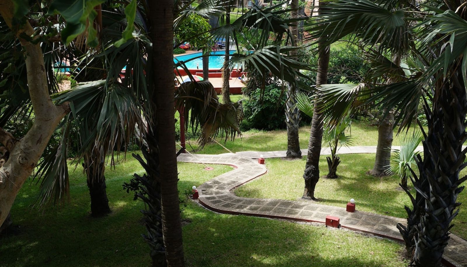 Zwembad - Lemon Creek Hotel Resort