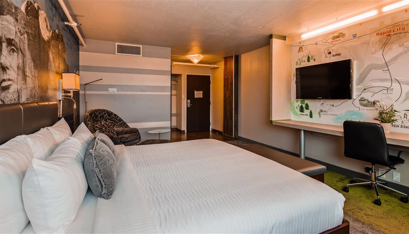 Zimmer - BW Premier Collection The Rushmore Hotel & Suites
