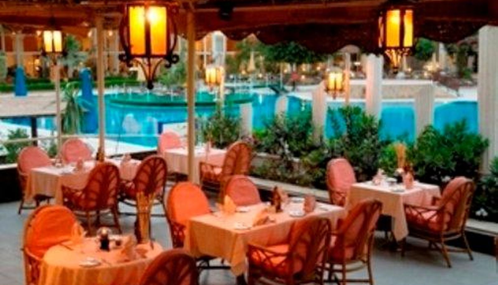 Hal - PYRAMIDS PARK RESORT CAIRO