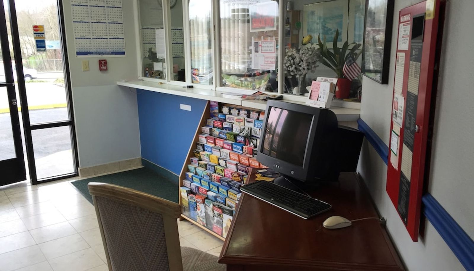 Hall - Travel Inn