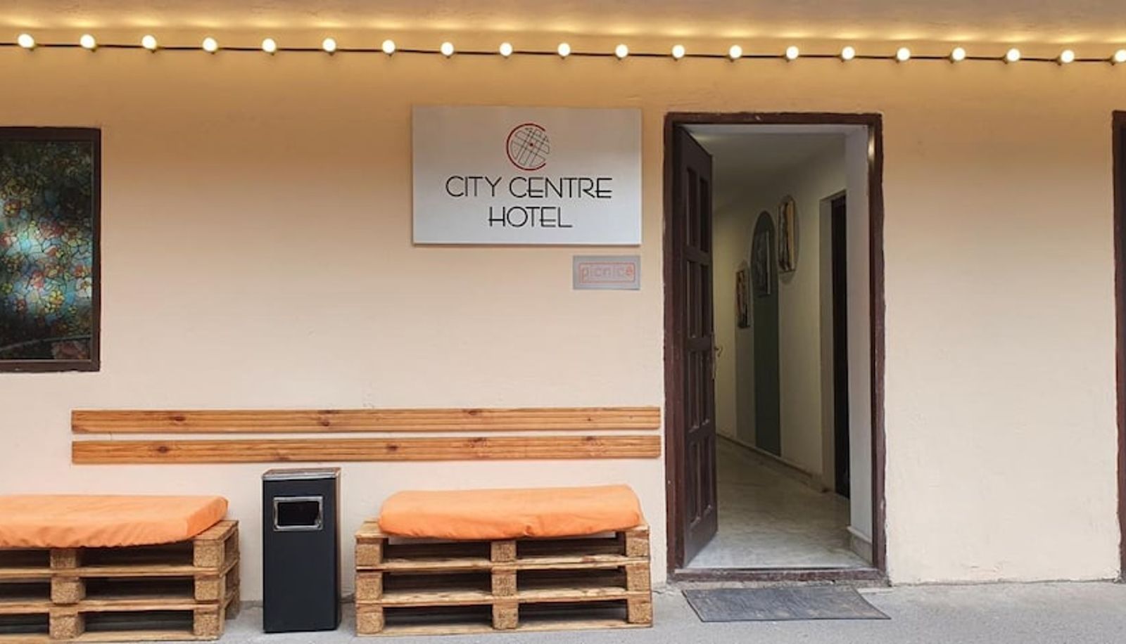 Hall - City Centre Hotel