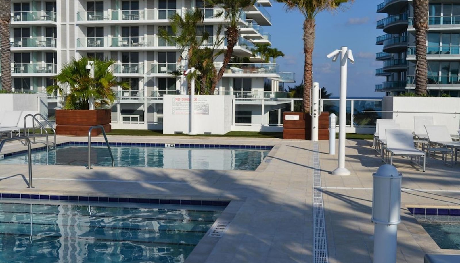 Pool - Grand Beach Hotel Surfside