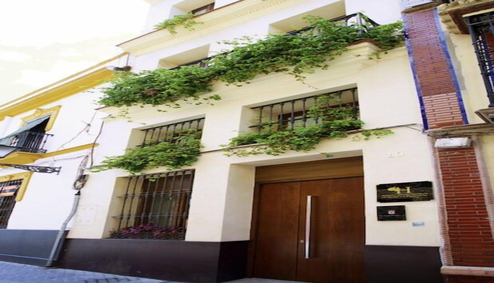 Zewnętrzna część hotelu - Conde de Torrejón 10- Apartments
