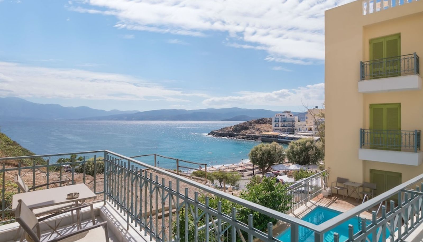 Basen - Mare Hotel Apartments