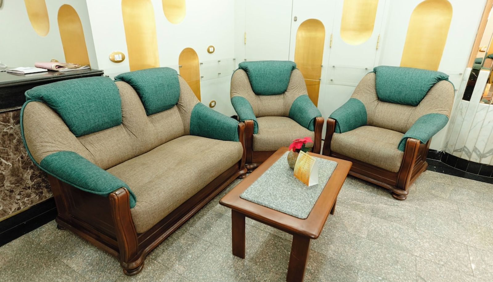 Reception - Happy City Hotel
