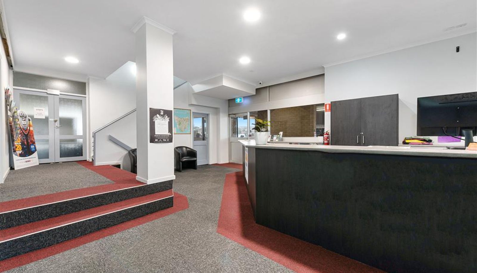 Hall - COMFORT HOTEL BAYSIDE