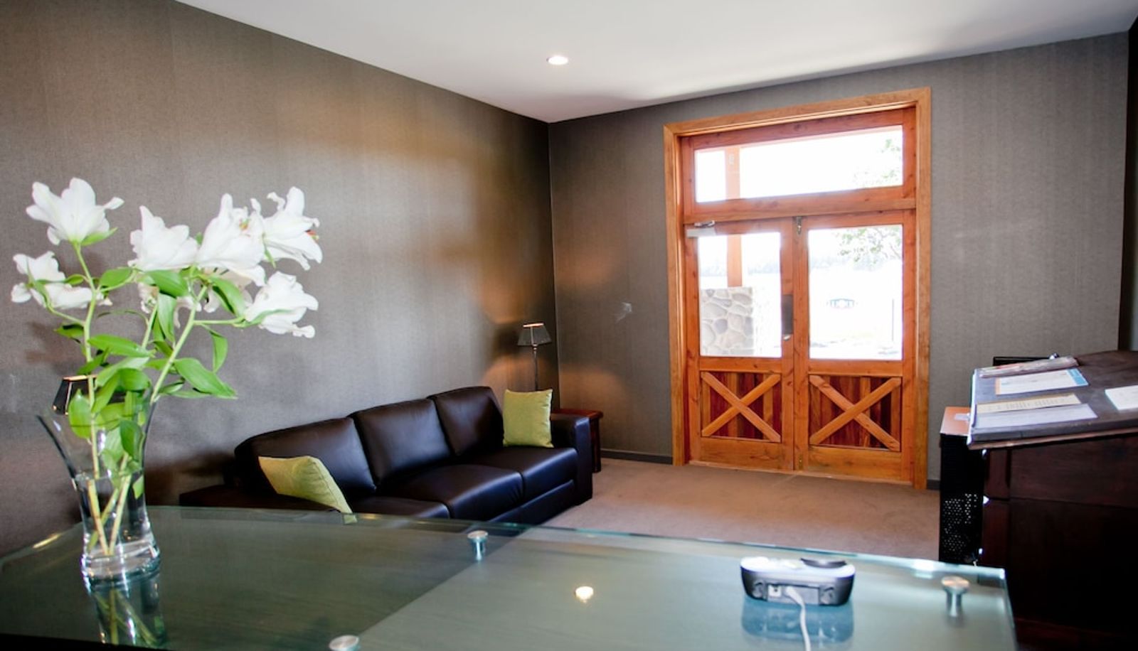 Rezeption - Ski Time Lodge