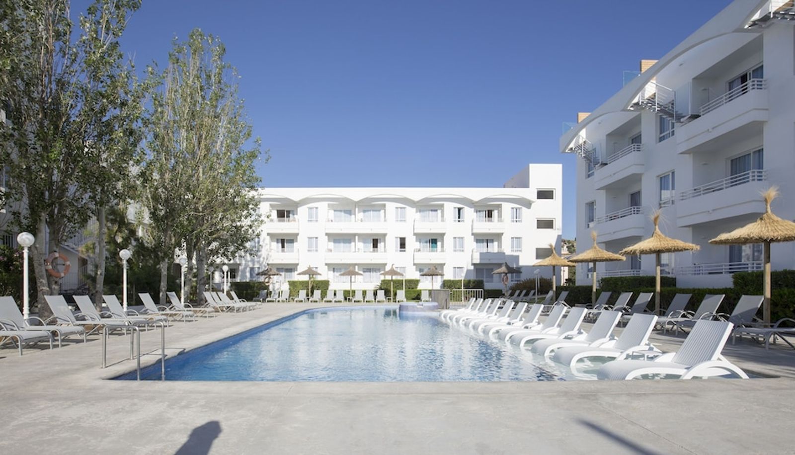 Piscina - Cabot Hobby Club Apartments