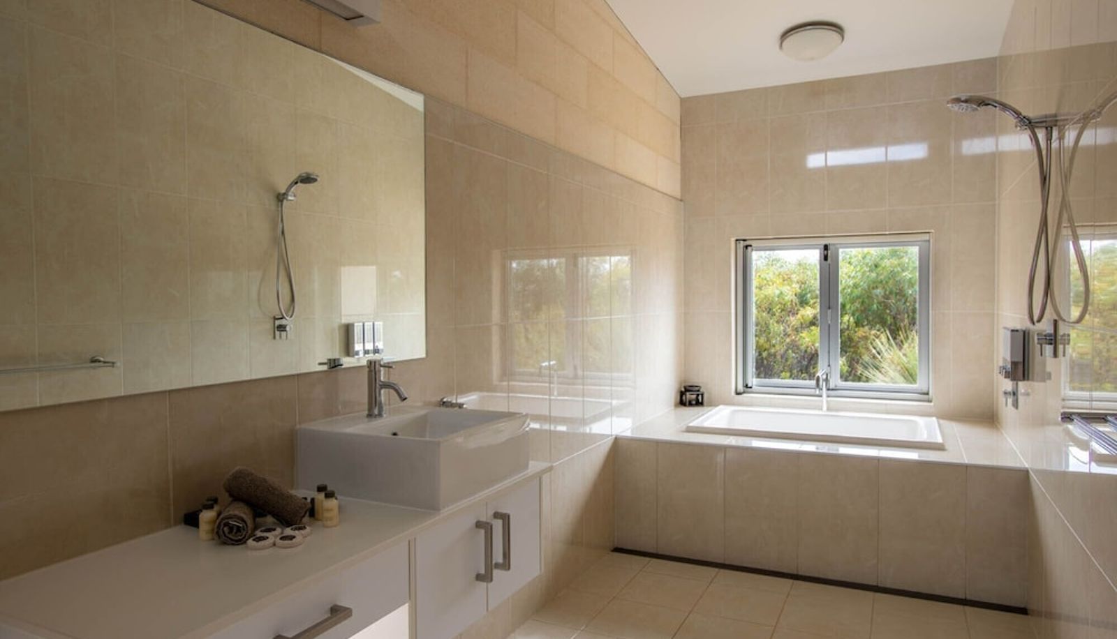 Apartment - Tanonga Luxury Eco Lodges