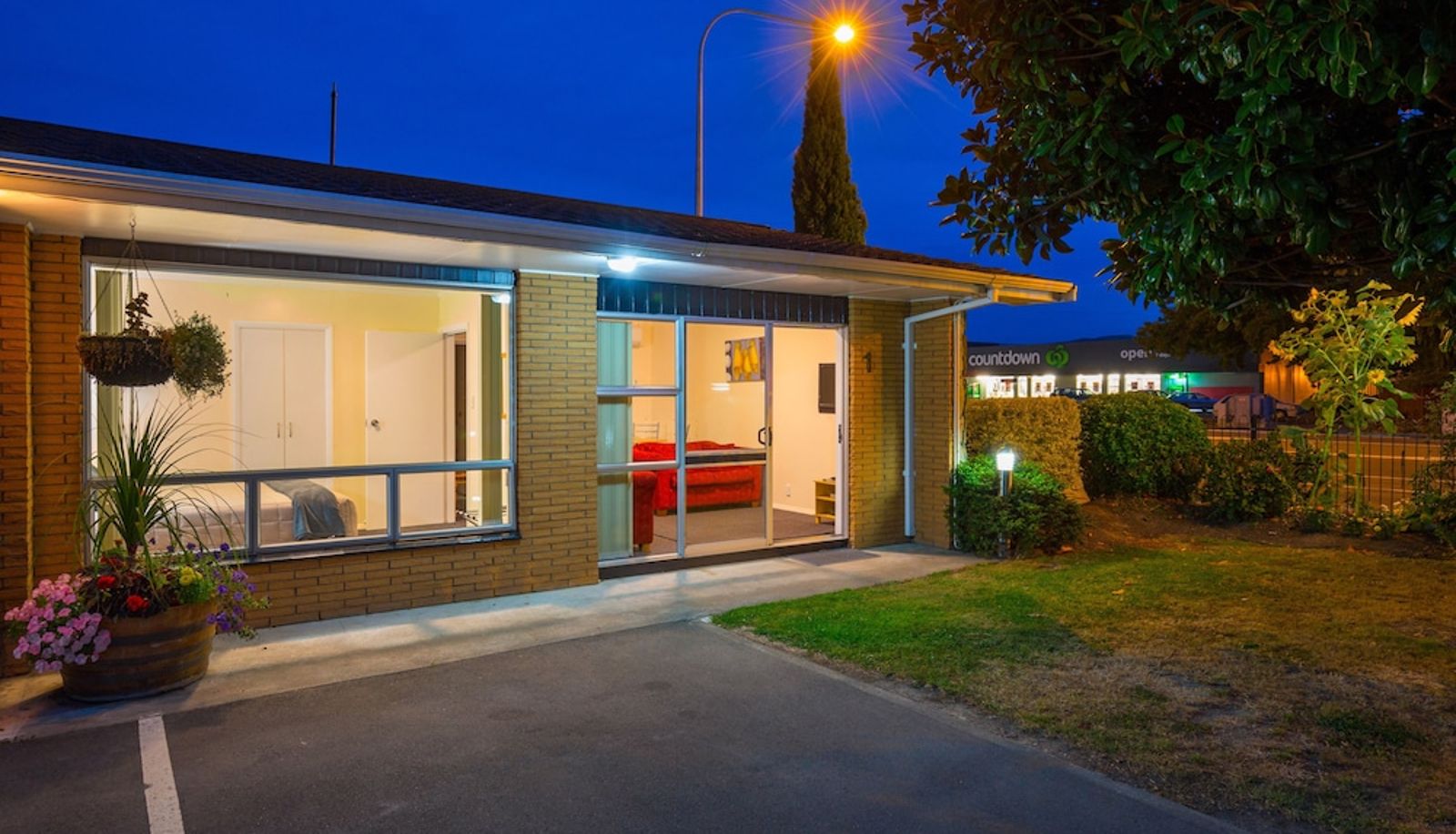 Reception - Middle Park Motel