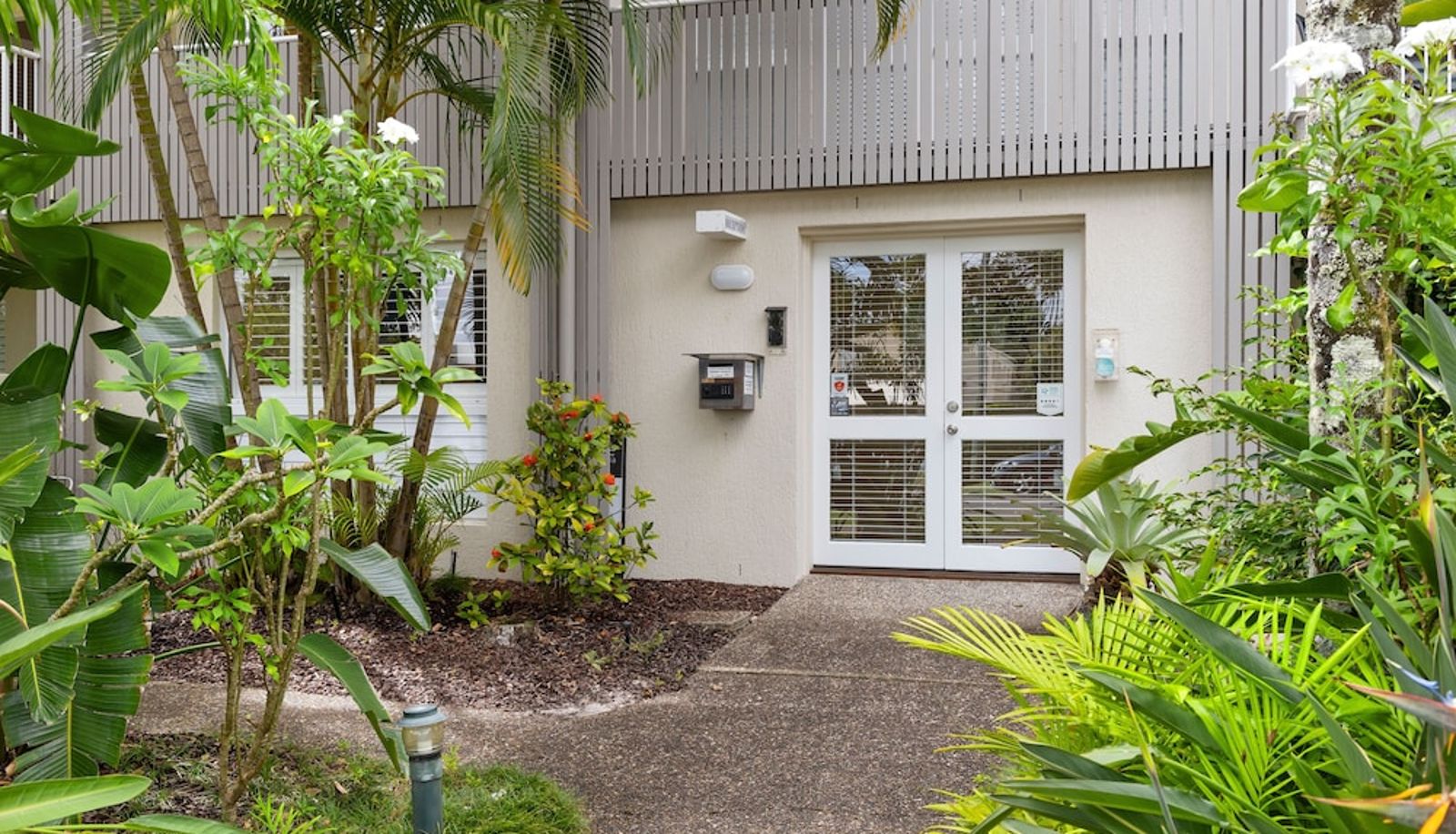 Reception - Sunset Cove Noosa