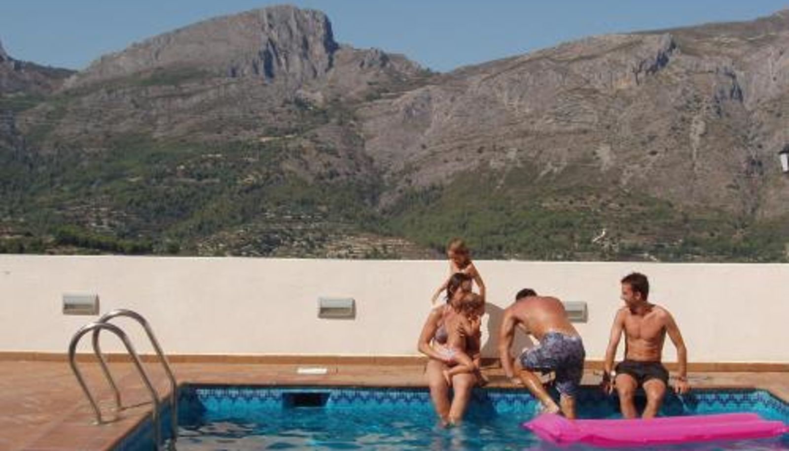 Info - APARTAMENTOS SERRELLA - Rural Guadalest