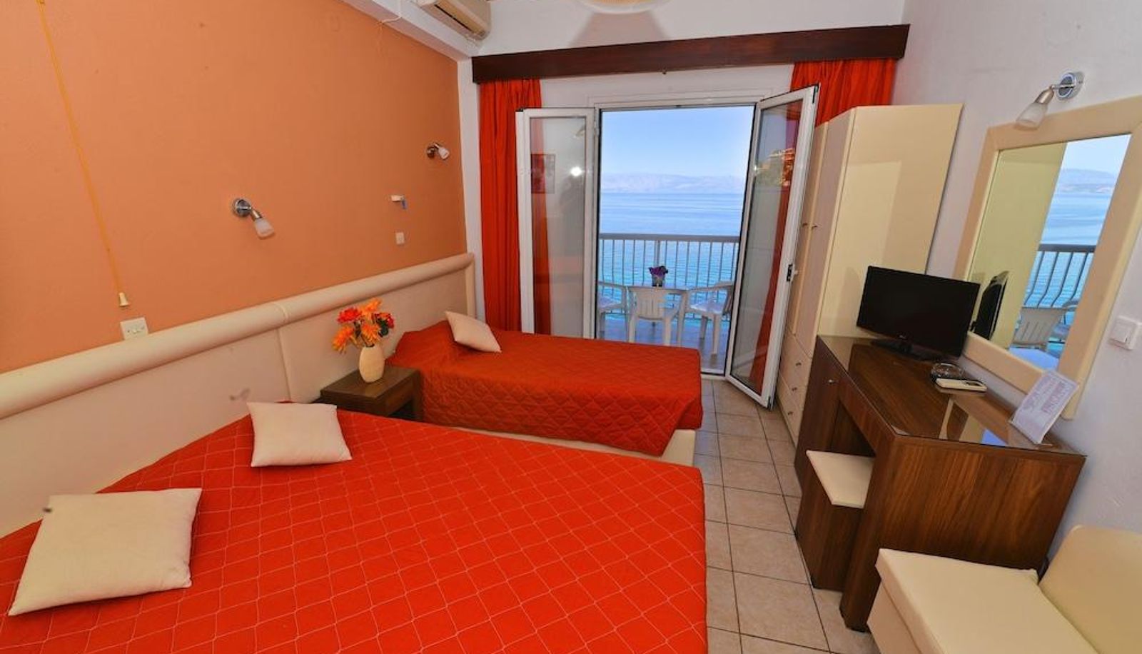 Kamer met uitzicht op zee - Oasis Hotel