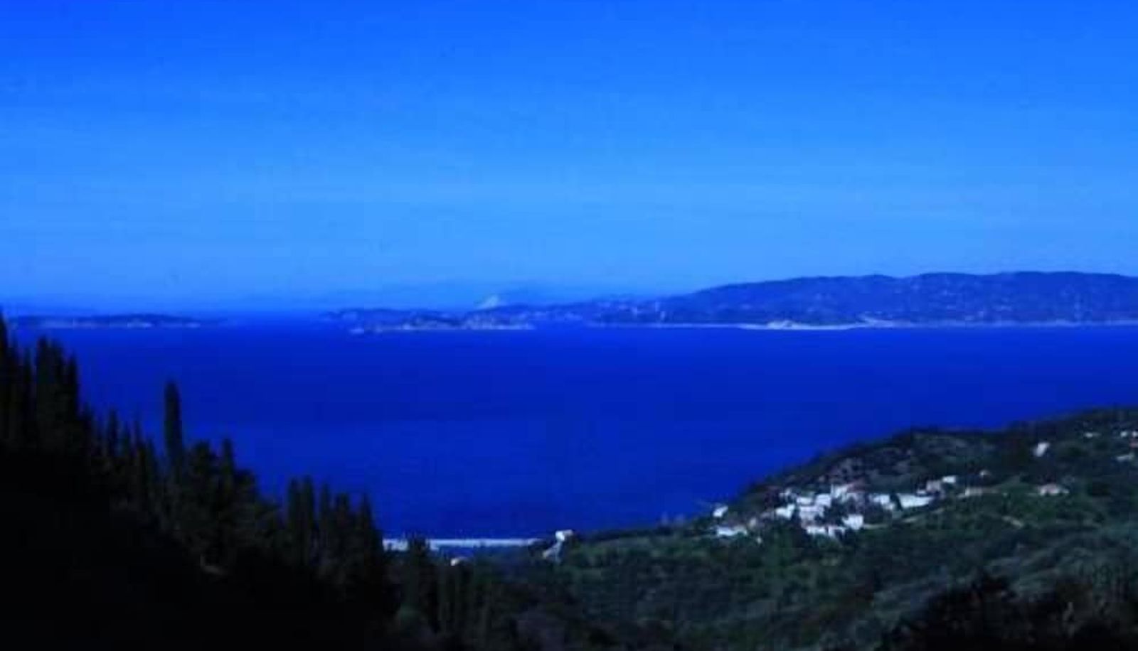 Info - Aegean Diamonds Boutique Villas