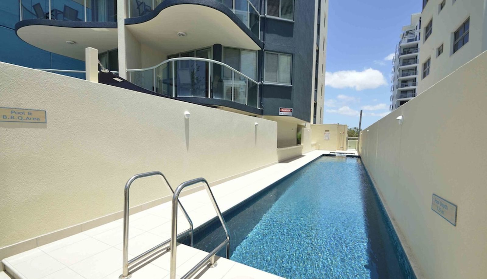 Pool - Malibu Mooloolaba