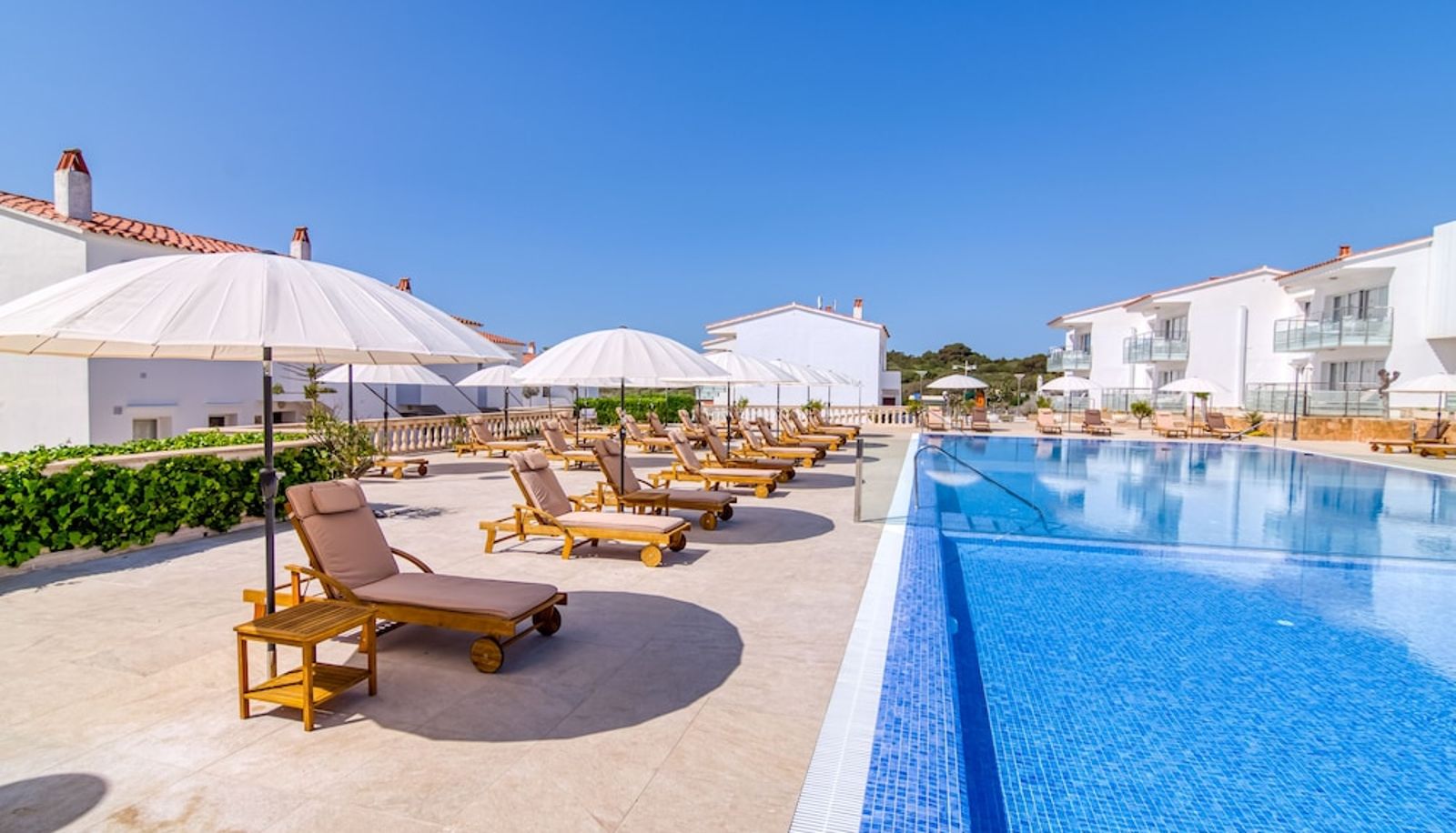 Pool - Naranjos Resort Menorca