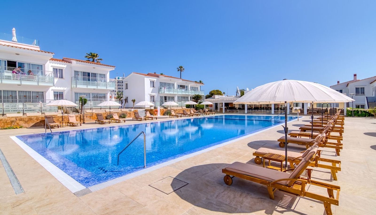 Pool - Naranjos Resort Menorca