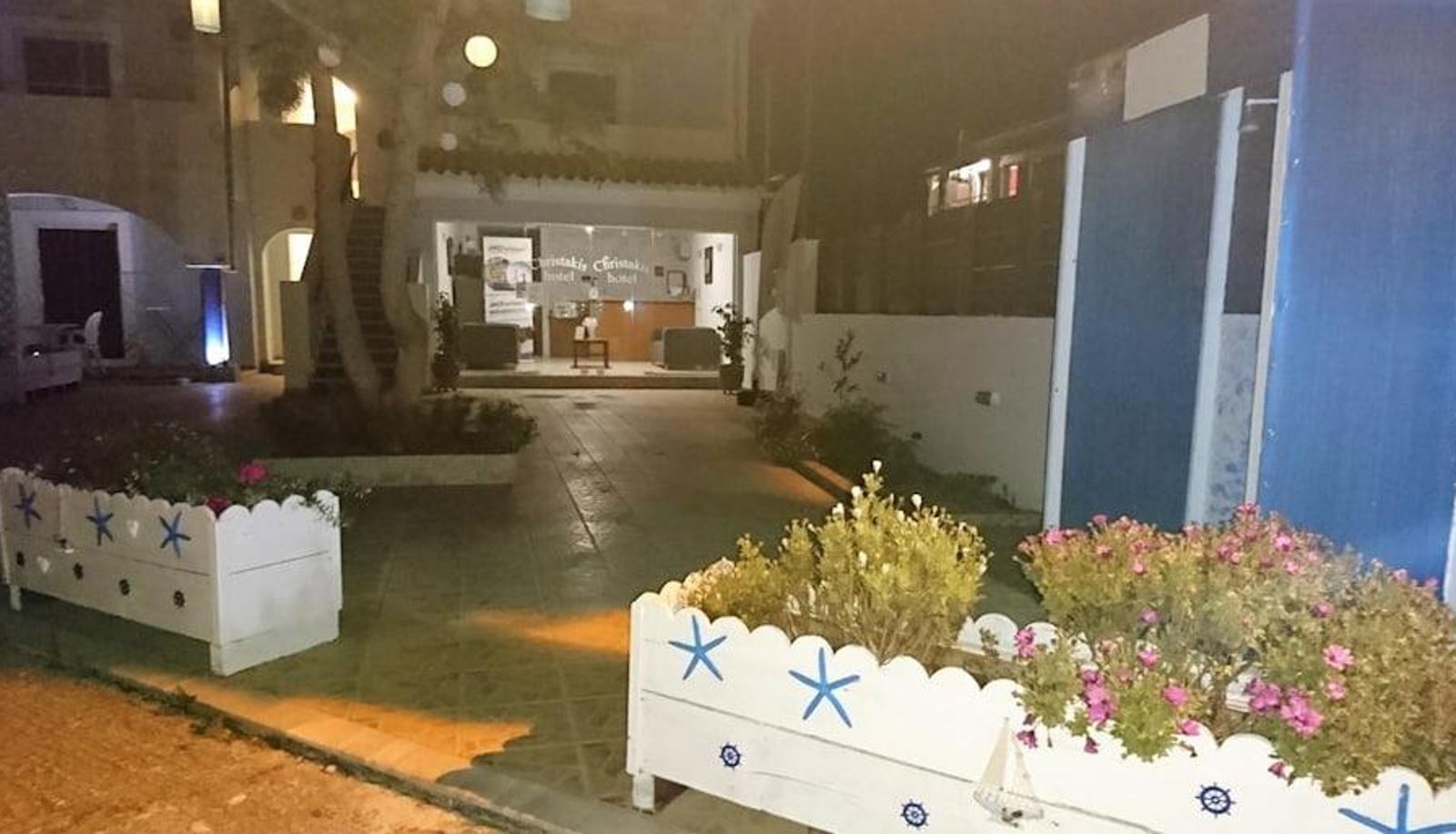 Omgeving - Christakis Hotel