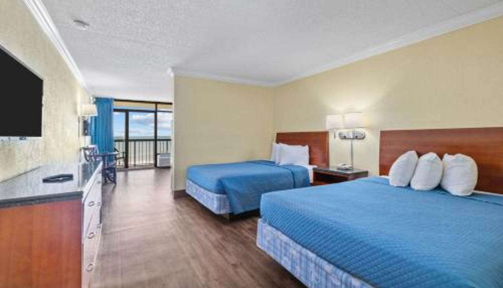 Zimmer - North Shore Oceanfront Resort Hotel