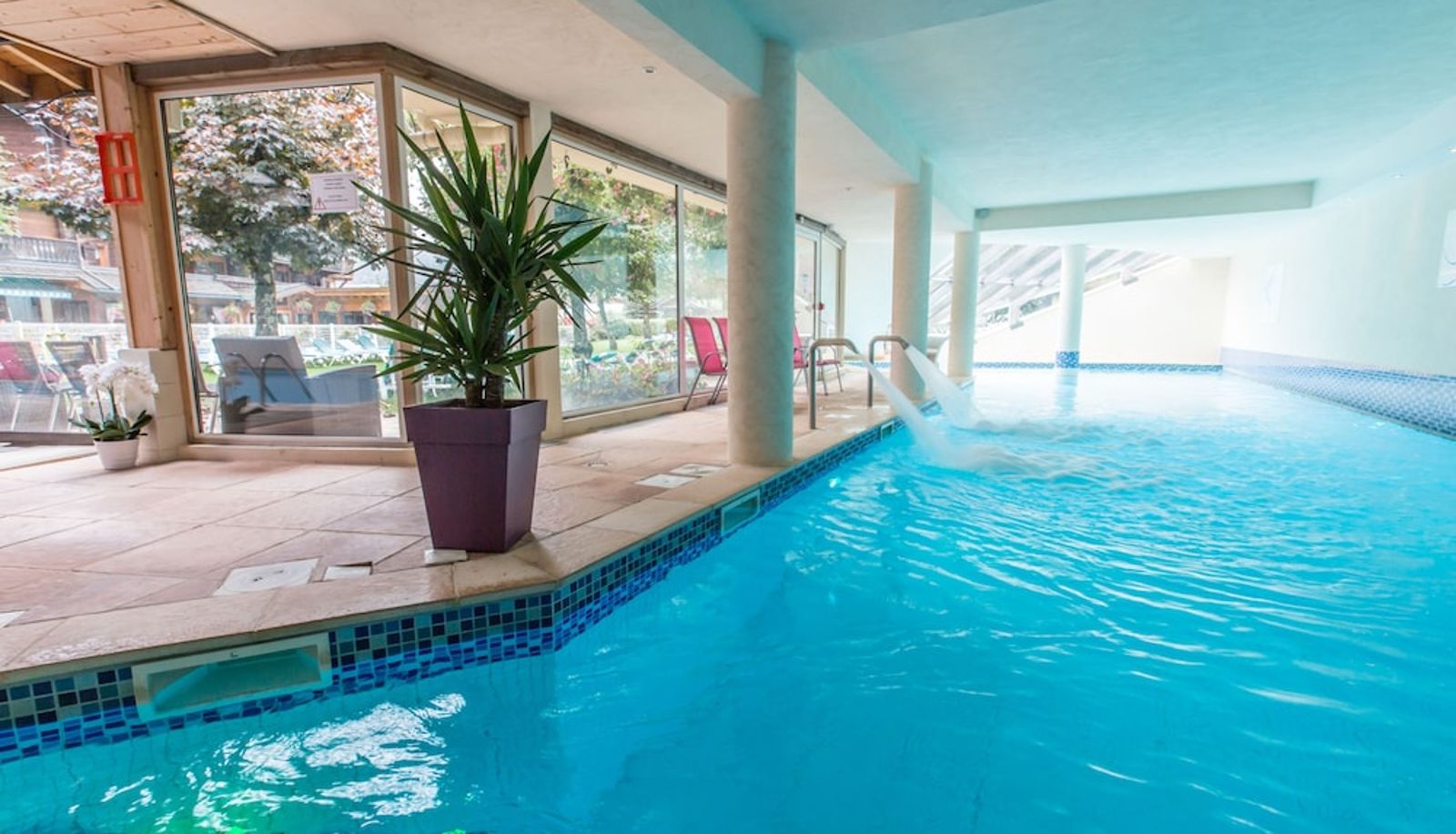Pool - Hôtel Club le Crêt
