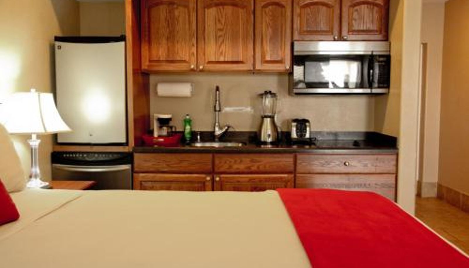 Zimmer - Lake Grassy Inn & Suites