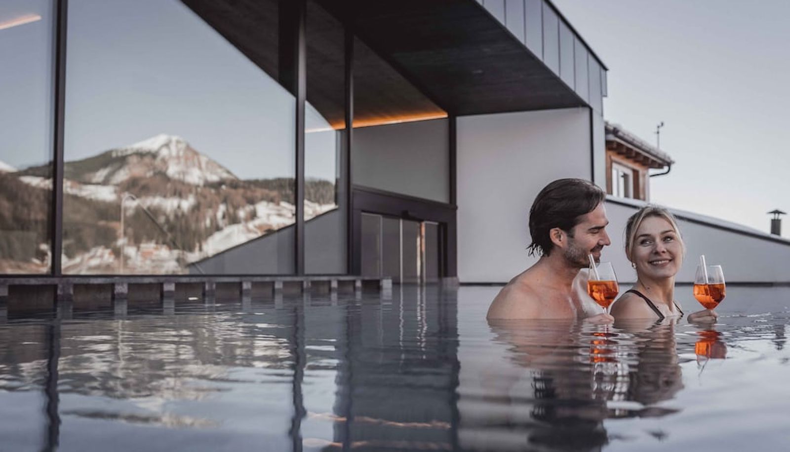 Pool - Hotel Continental Dolomites