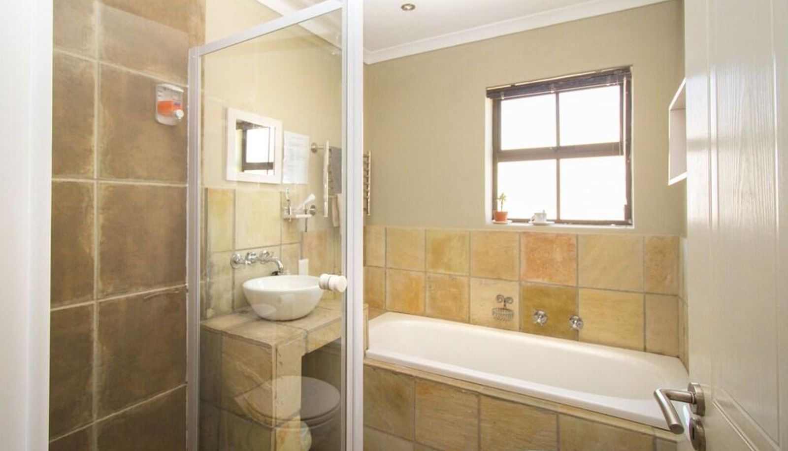Superior room (double) - Sandcastle B&B Melkbosstrand
