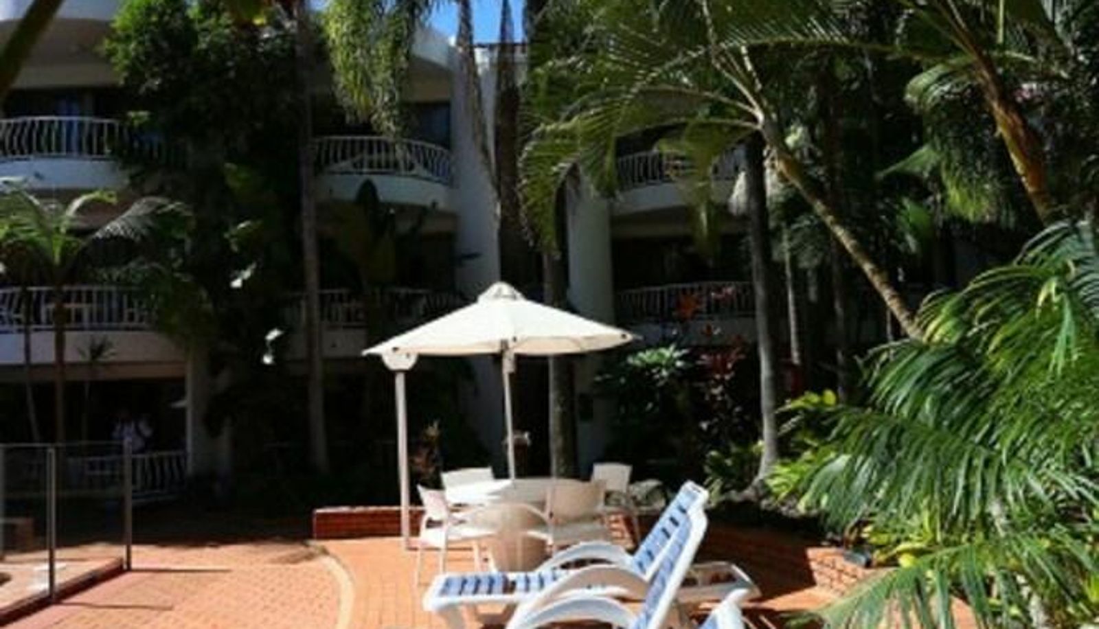 Surrounding - St Tropez Apartments