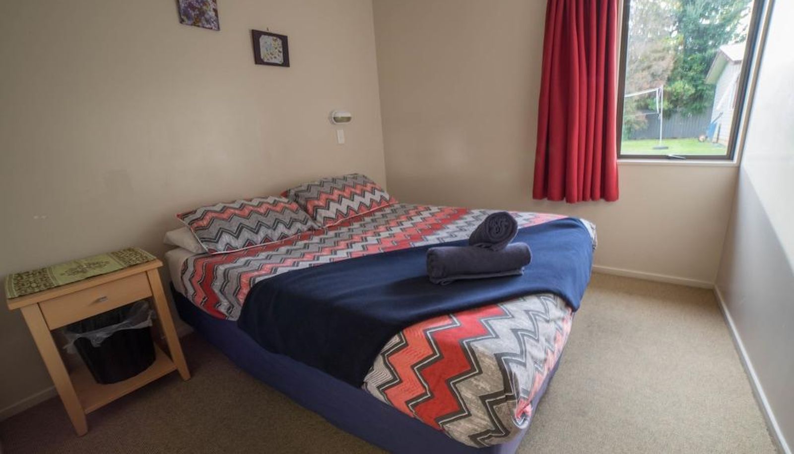 Budget room (single) - YHA Te Anau