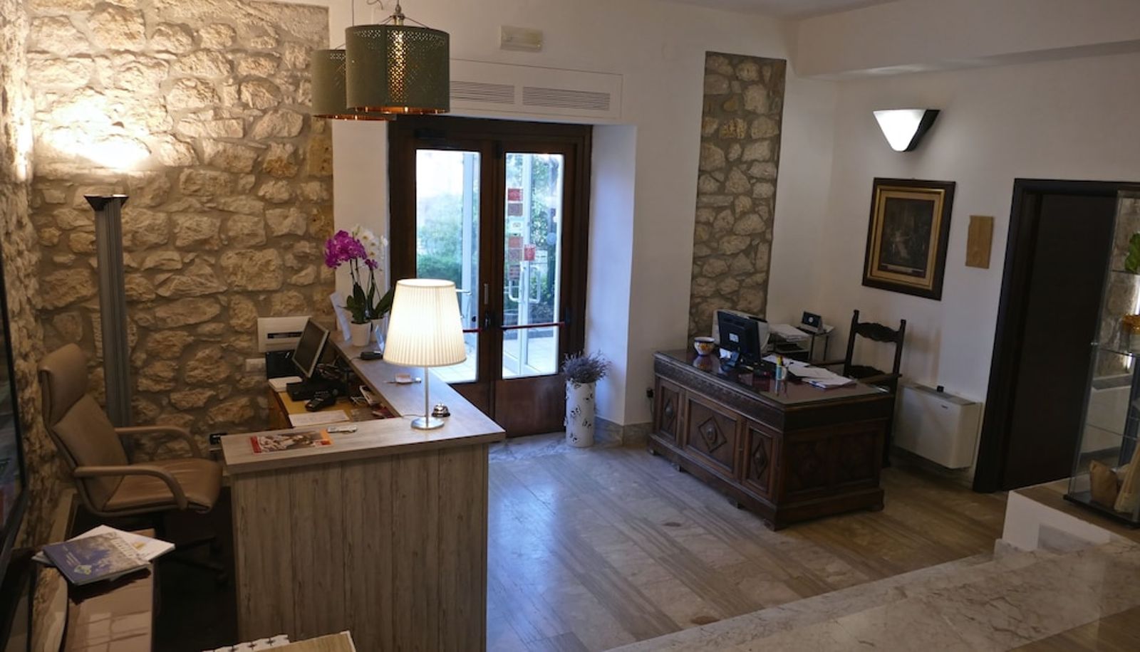 Reception - Hotel Colucci