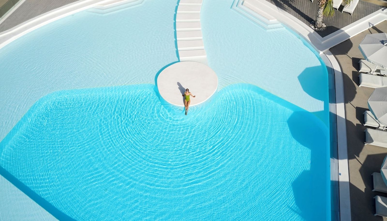 Pool - Marpunta Resort