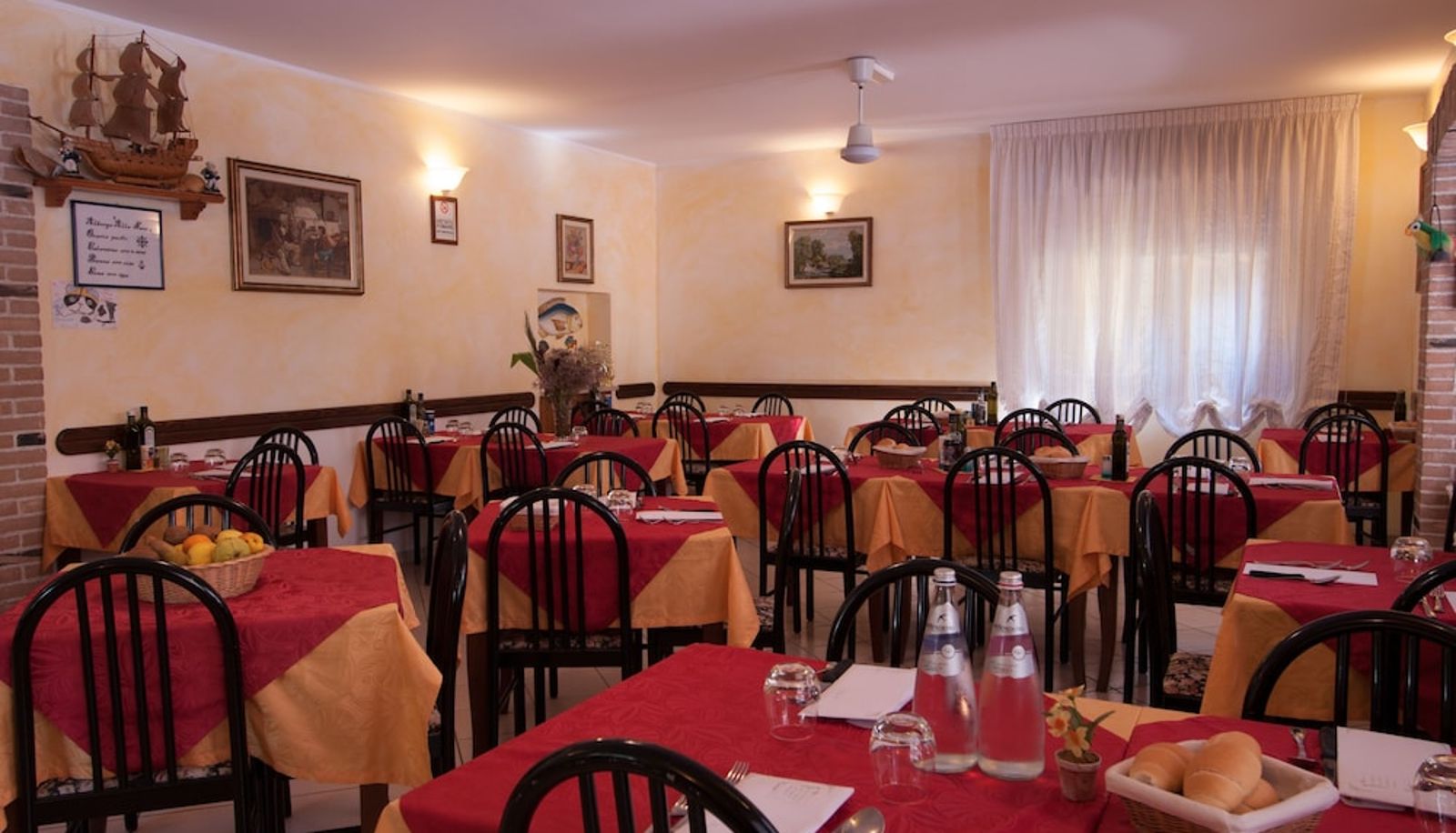 Restaurant - Albergo alla Nave
