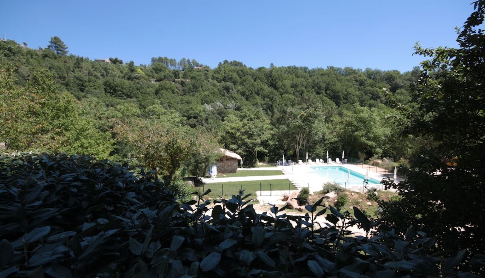 Piscina - Domaine de l'Eau Vive