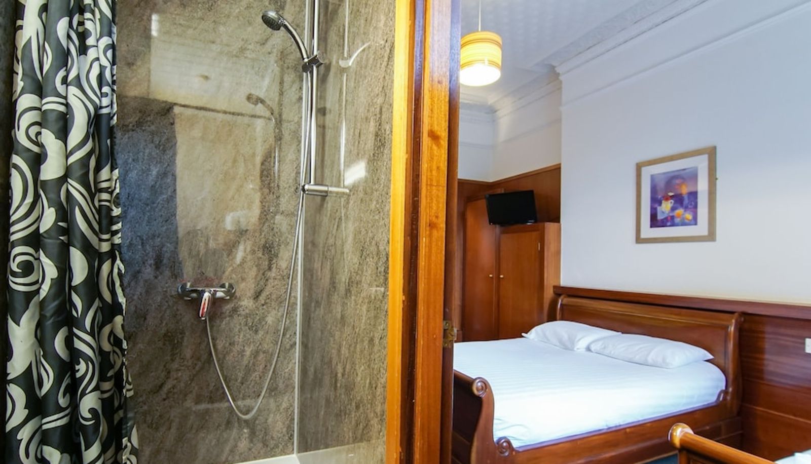 Badezimmer - London Visitors Hotel