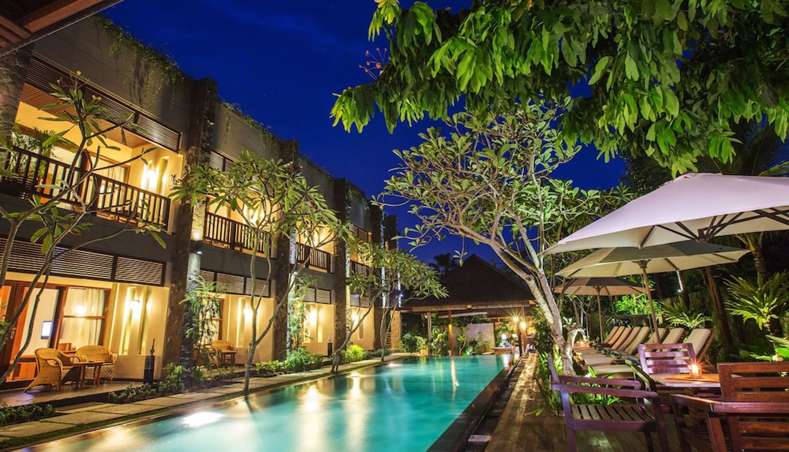 Piscine - The Astari Villa & Residence