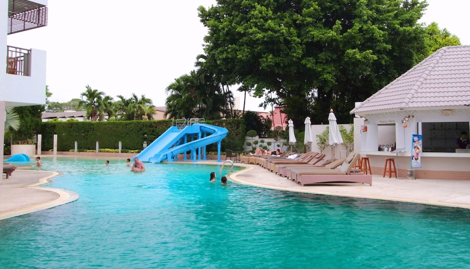 Basen - The Pattaya Discovery Beach Hotel Pattaya