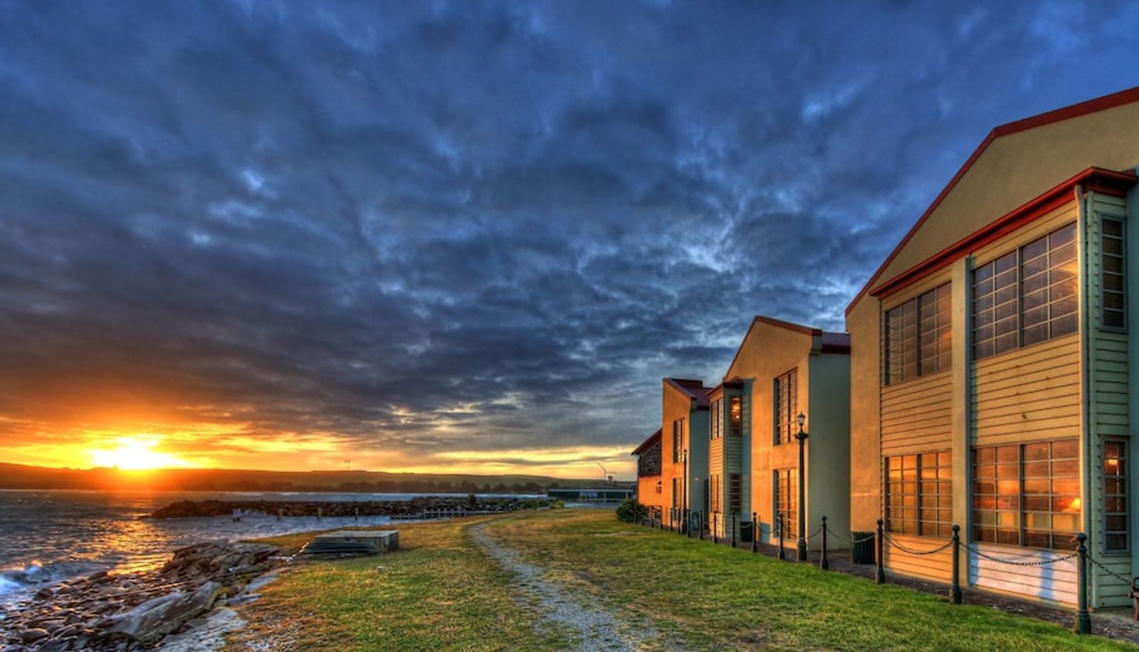 Info - Stanley Village Waterfront Accommodation