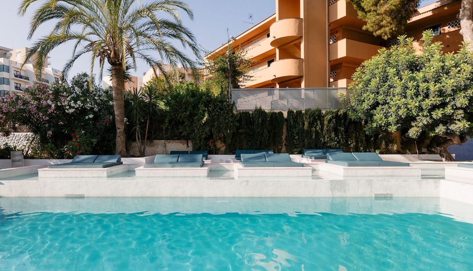 Piscina - Hotel BelleVue Vistanova
