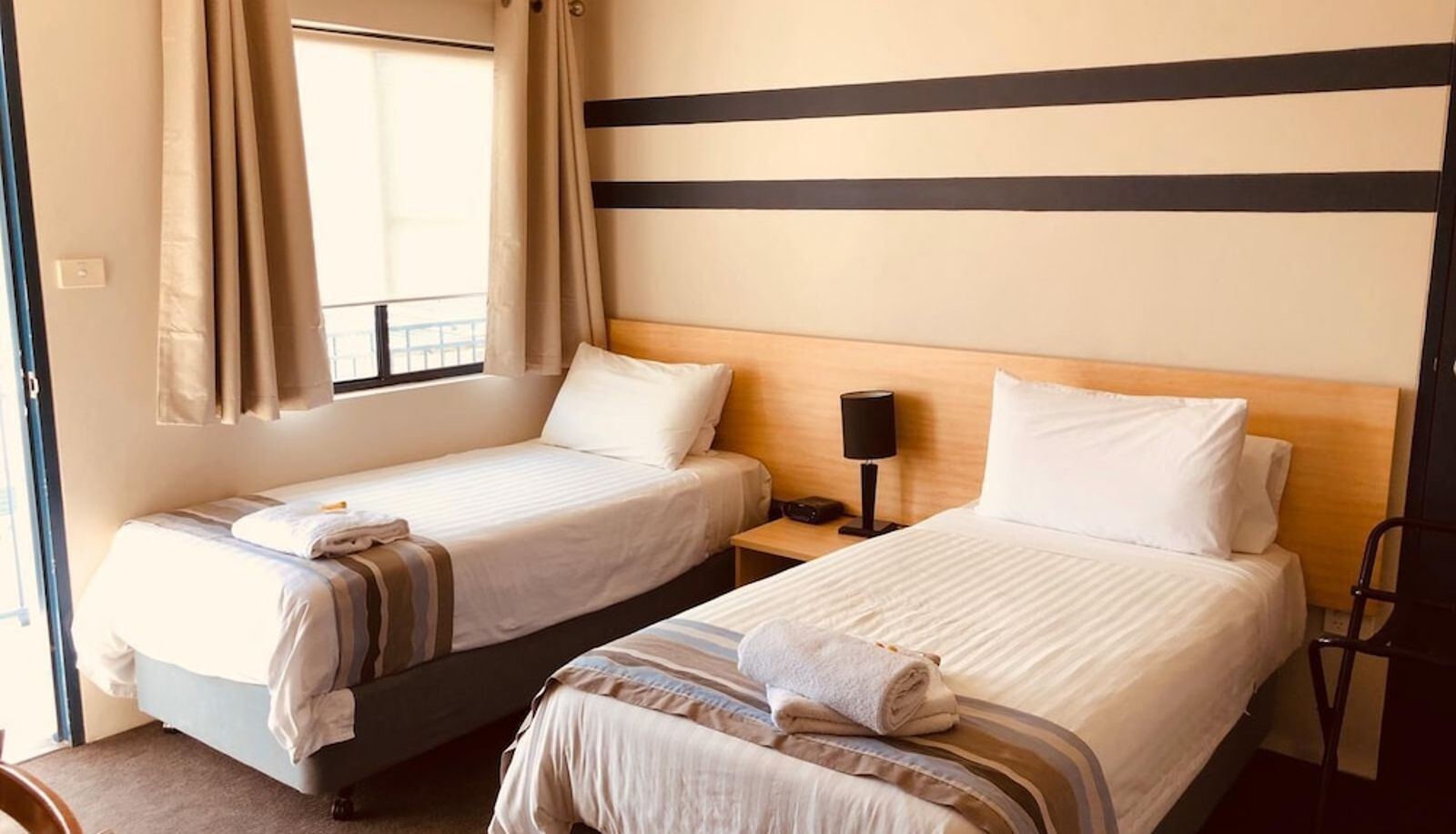 Info - Red Cedar Motel