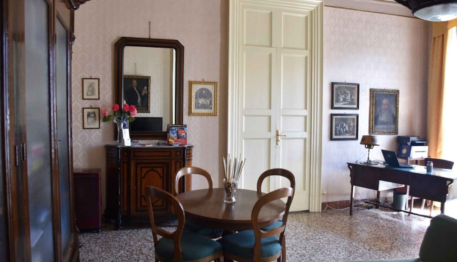 Hall - Al Teatro Massimo Home