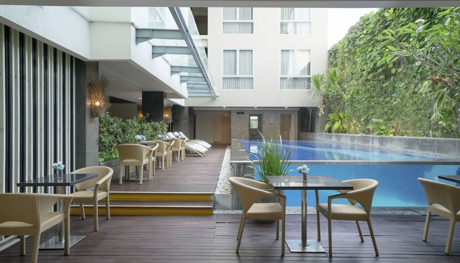 Basen - Hotel Solaris Kuta Bali