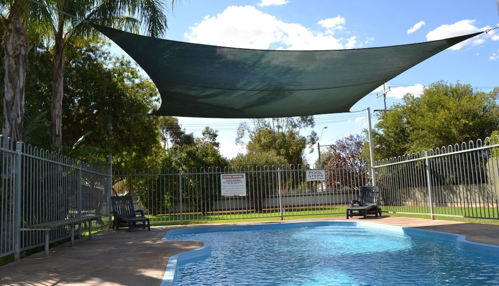 Basen - Sturt Motel