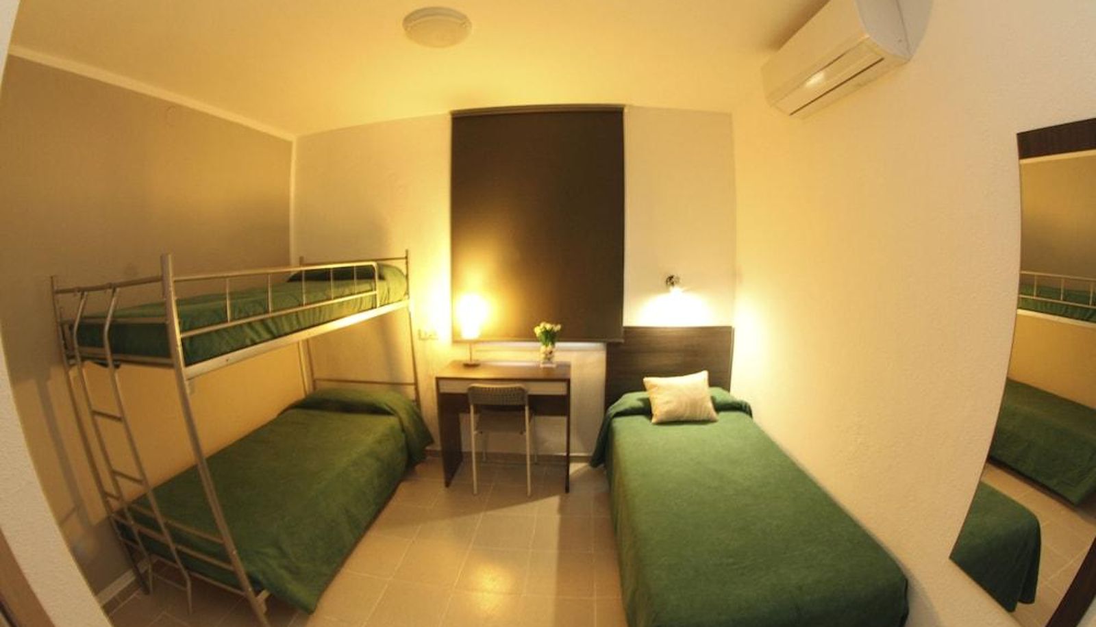 Triple room - Hostal Tahiti Rs