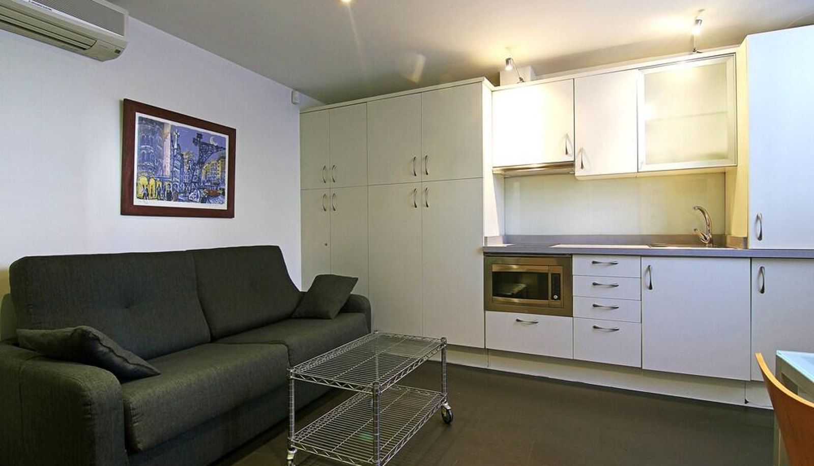 Apartment - Picasso Apartments