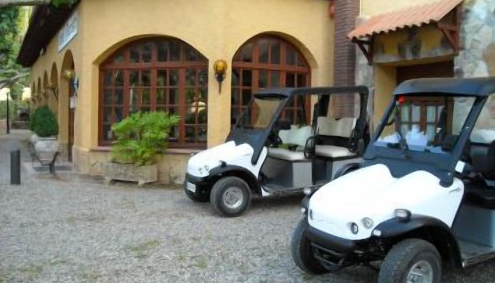 Info - Hotel Monestir