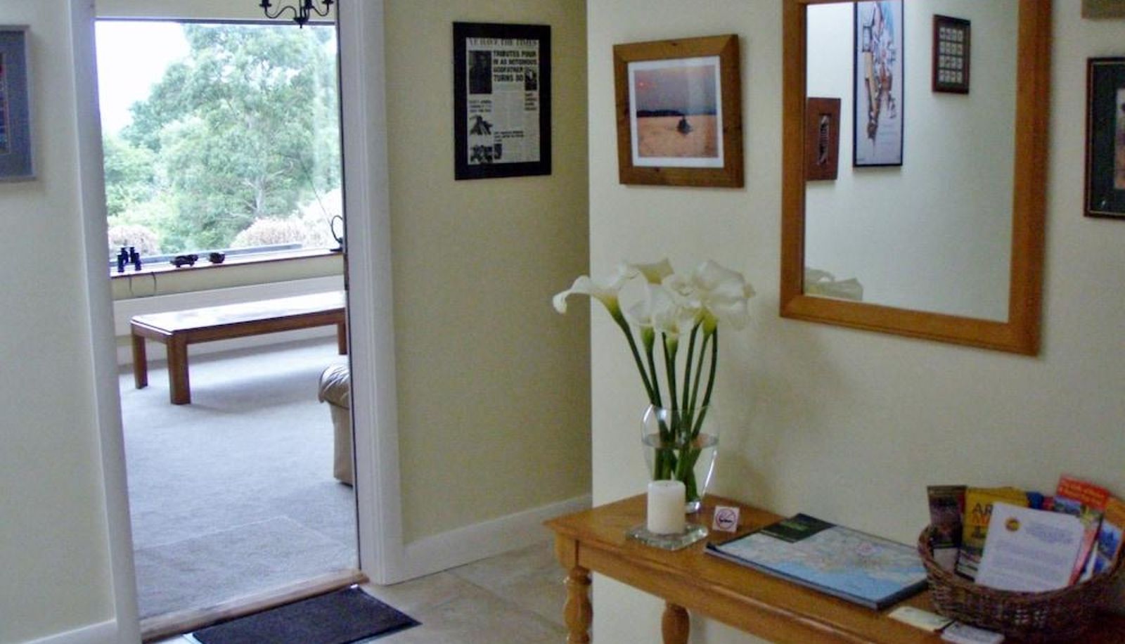 Hall - Nonaim Lodge