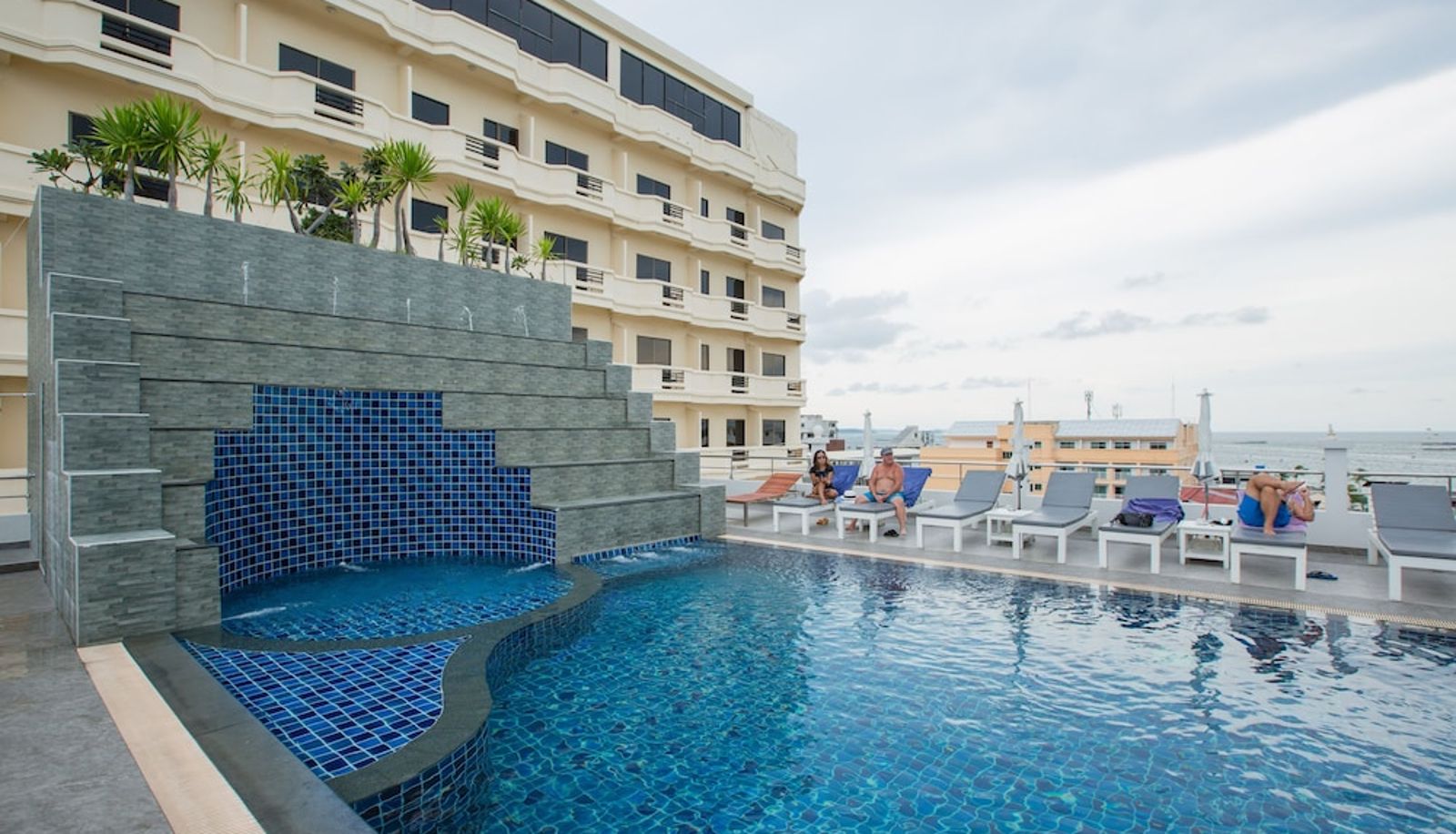 Pool - Flipper House Hotel