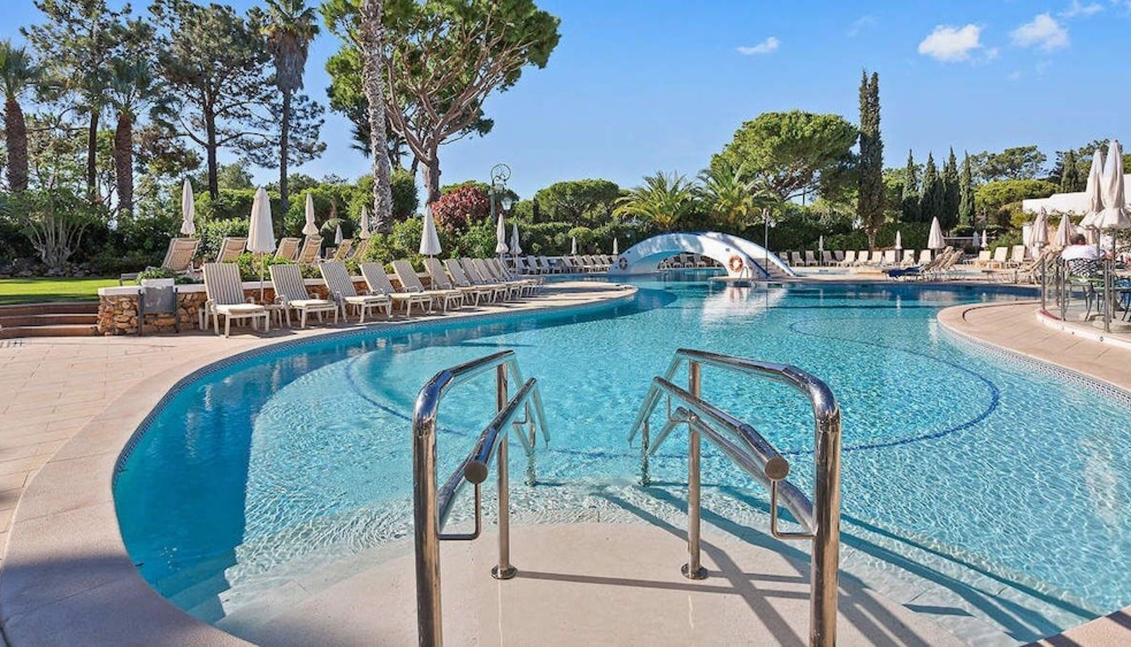 Pool - Four Seasons Country Club