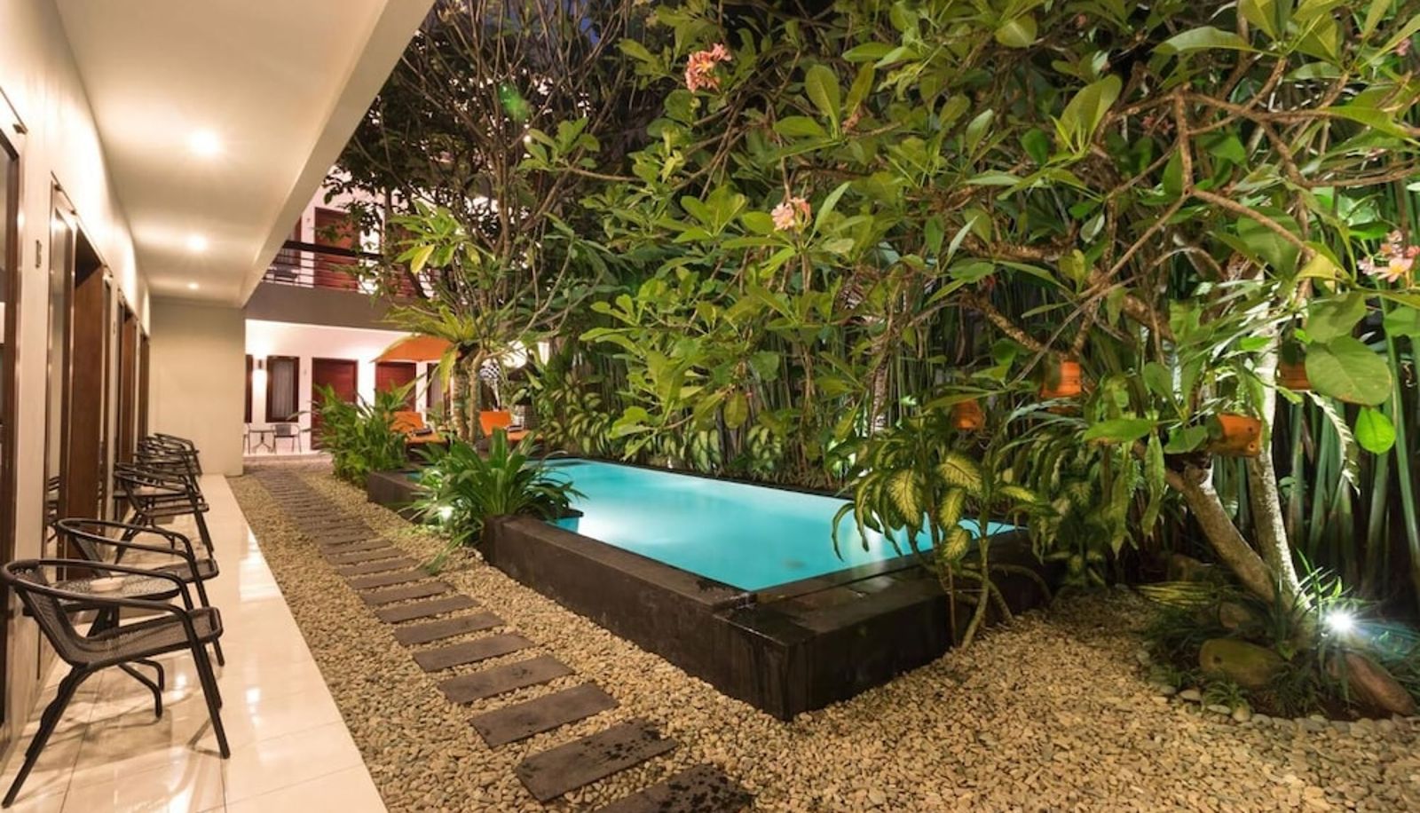 Basen - The Pavilion Kuta